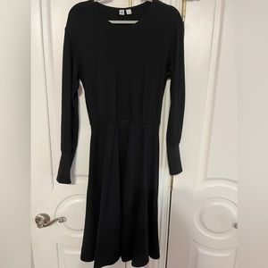 Beautiful black Uniqlo dress